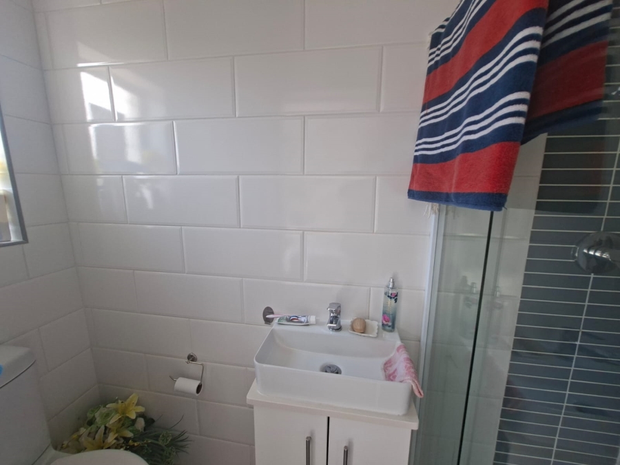 2 Bedroom Property for Sale in Tergniet Western Cape